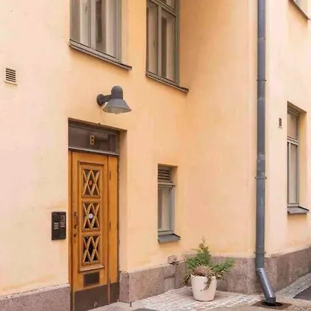 Historic In City Center Daire